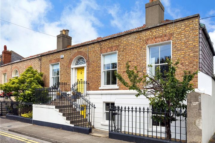 33 Seafort Avenue, Sandymount, Dublin 4, D04XF54