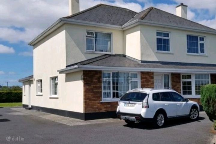 2 Lios Na Cri, Oranmore, Galway, Oranmore, Co. Galway