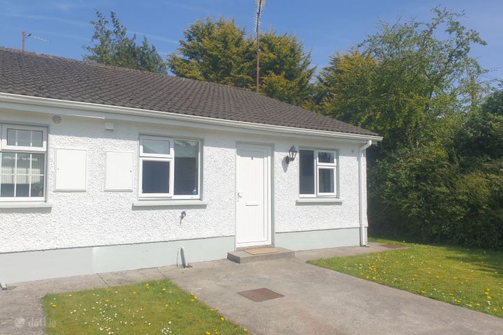 8 Castle Park, Roscommon Town, Co. Roscommon, F42RR29