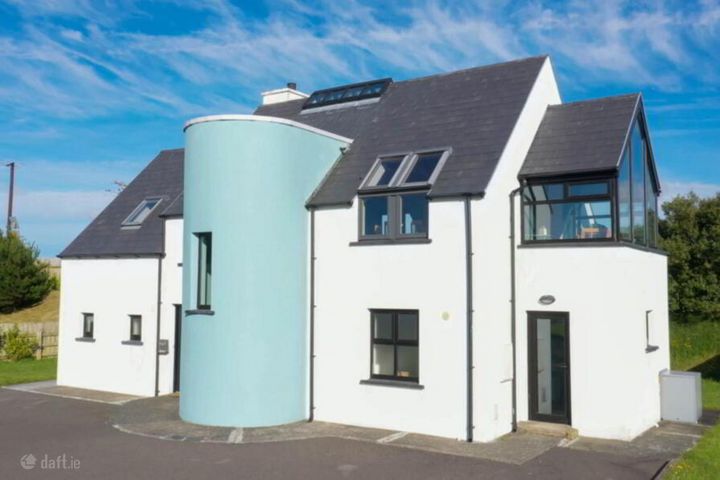 3 Port Arthur, Lunnaigh, Derrybeg, Co. Donegal, F92XP98