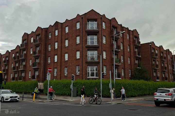 Trinity Sq, Townsend Street, Dublin 2
