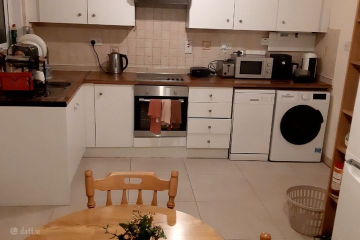 46 Roebuck Downs, Windy Arbour, Dublin 14
