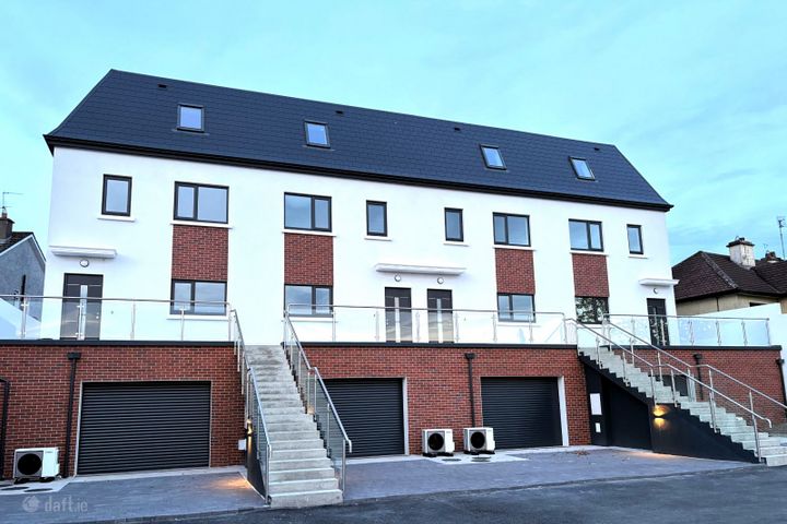 2 Leacach Ard, Danesfort Road, Loughrea, Co. Galway, H62VN24