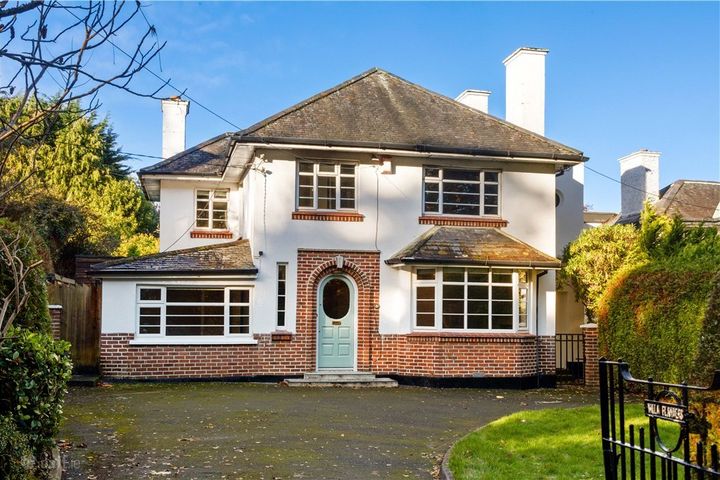 Villa Flanders, 8 Stillorgan Grove, Stillorgan, Dublin
