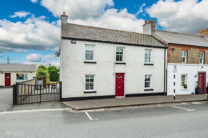 Canal View, Sallins, Co. Kildare, W91FE42