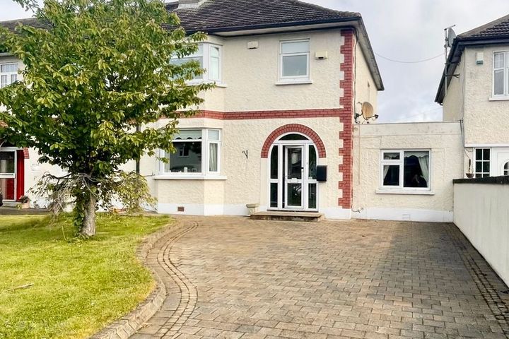 120 Collins Avenue, Dublin 9, Whitehall, Dublin 9, D09K6Y1