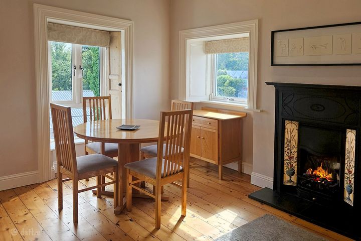 105 Monkstown Road, Monkstown, Co. Dublin