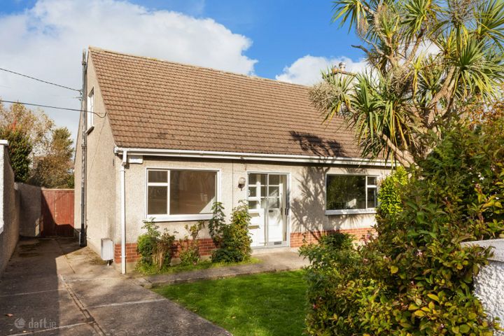 6 Oakley Park, Carysfort Ave, Blackrock, Dublin