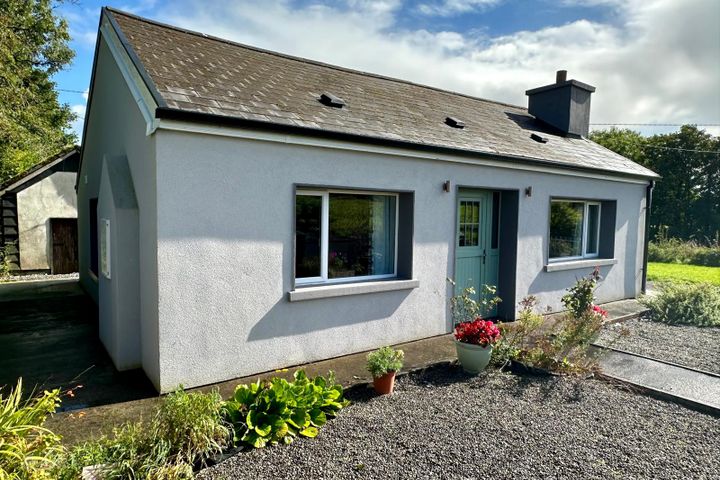 Branchfield Cross, Branchfield, Ballymote, Co. Sligo, F56TK85