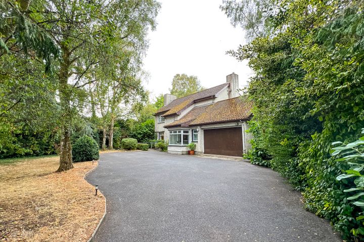 Sandfield, Freshford Road, Kilkenny, R95HX3K