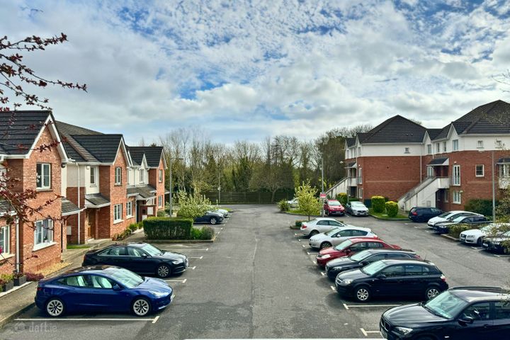 Summerseat Court, Main Street, Clonee, Co. Meath