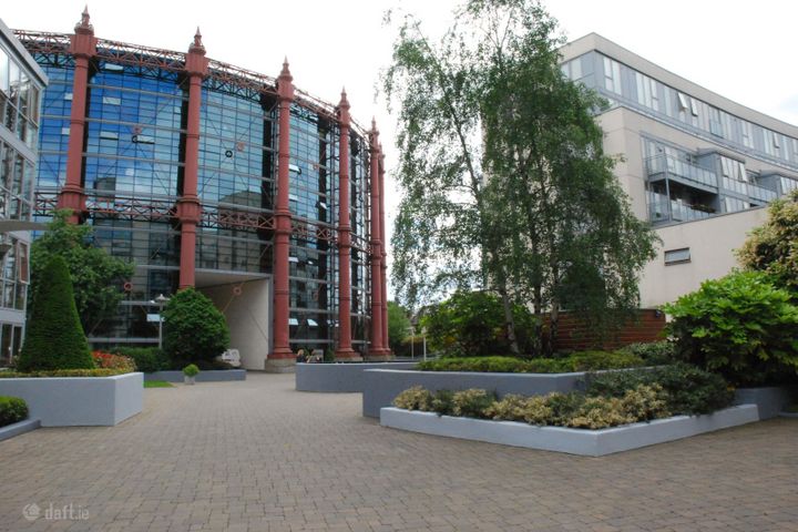 The William Bligh, The Gasworks, Grand Canal Dock, Dublin 4