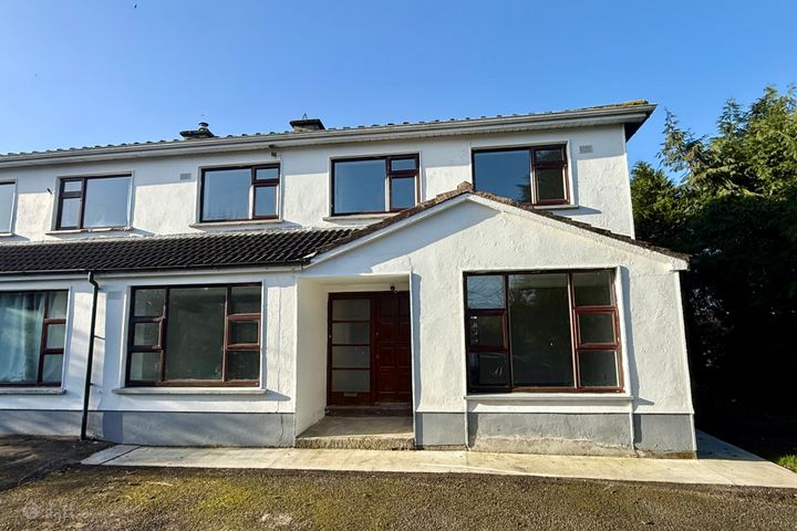 2 Garryduff Park, Castlebar, Co. Mayo, F23NA40