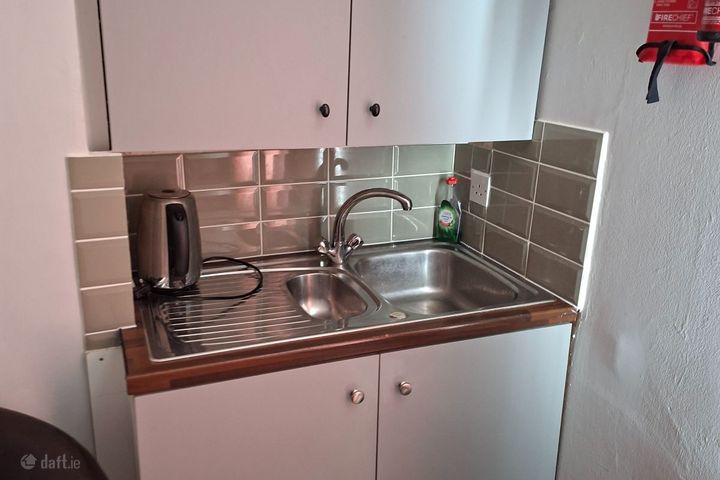 Connaught st, North Circular Road, Dublin 7