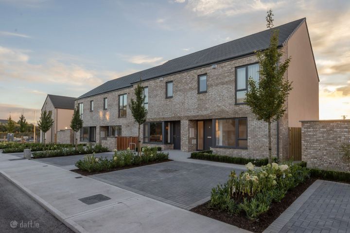 10 Kennan Copse, Luttrellstown Gate, Porterstown, Co. Dublin, D15E13W