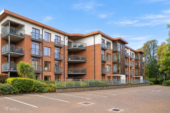 Apartment 1, Kingston Hall, Harold`s Grange Road, Dublin 18, Co. Dublin, D18VP64