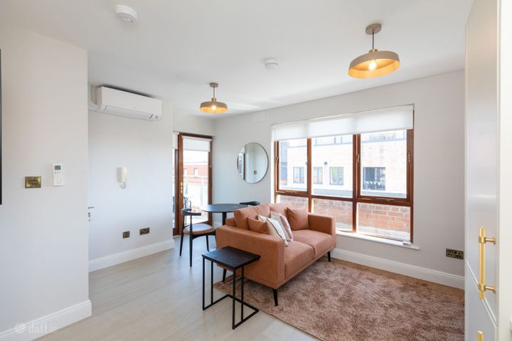 Flat 3, 38 Meath Street, The Coombe, Co. Dublin