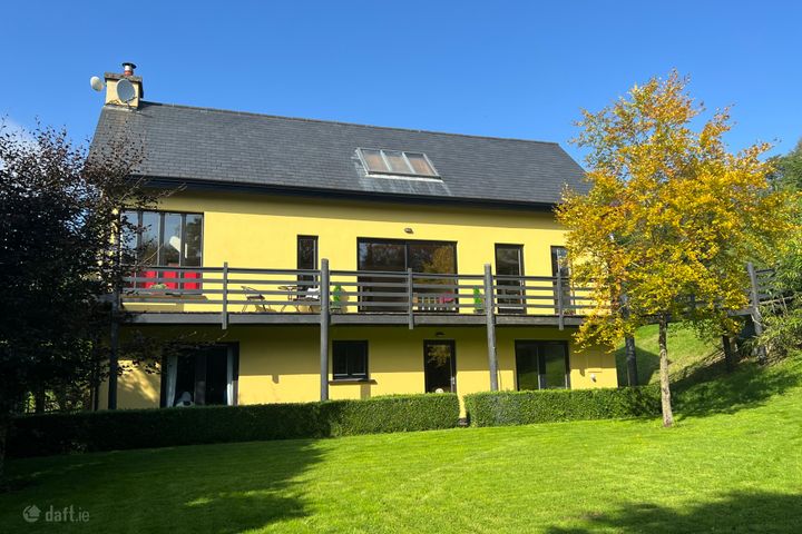 Tullycommons, Castlebar, Co. Mayo, F23A371