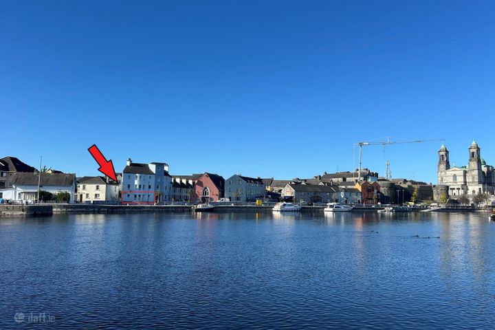 Apt A, St. Peters Port, Athlone, Co. Westmeath, N37RT22