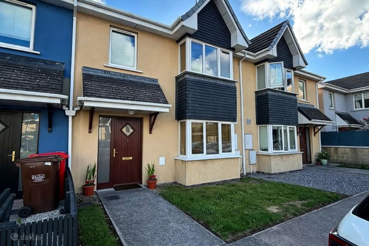 5 Chestnut Mews, Cluain Ard, Cobh, Co. Cork, P24PW74