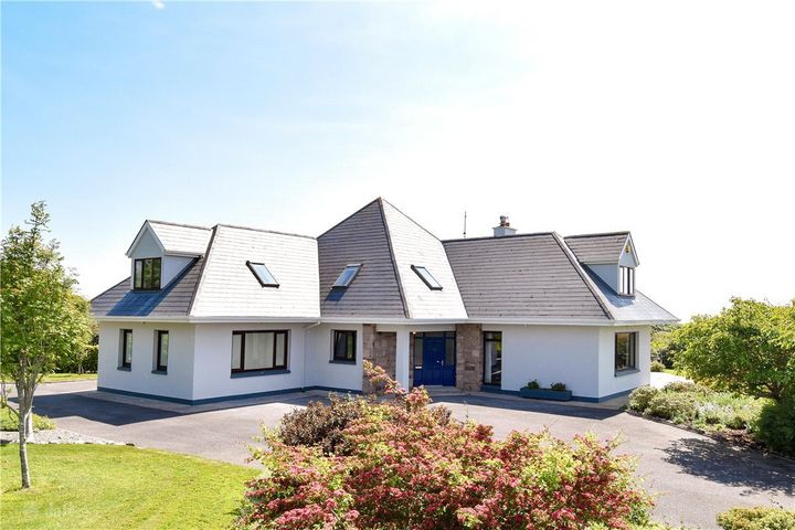 Bothar Na Greine, Furrymelia West, Barna, Galway