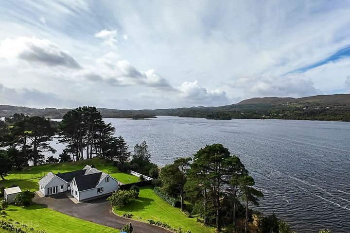 Pinecrest, Tirhomin, Milford, Co. Donegal, F92E172
