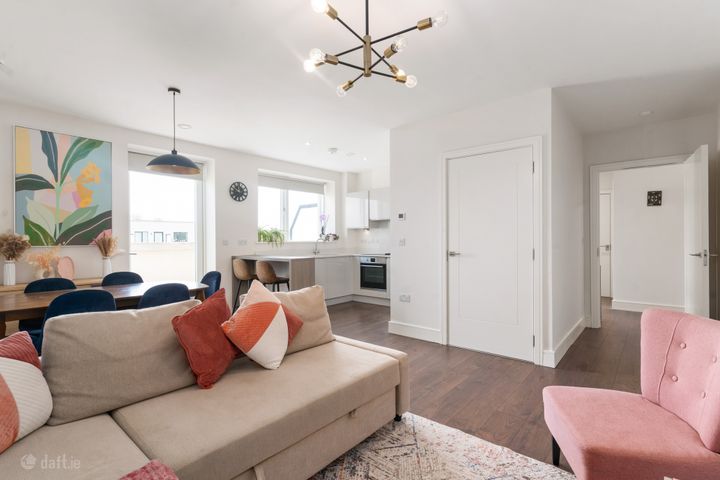 22 Oak Hall, Larkfield View, Leopardstown, Dublin 18, D18KXV1