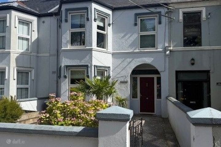 Glenvera, Oakpark Road, Tralee, Co. Kerry, V92AF1P