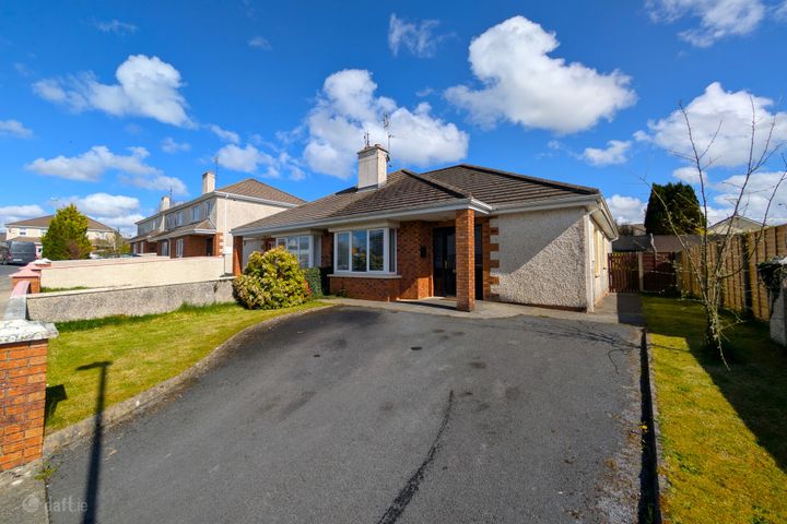 13 Elm Park, Claremorris, Co Mayo, F12Y6X3