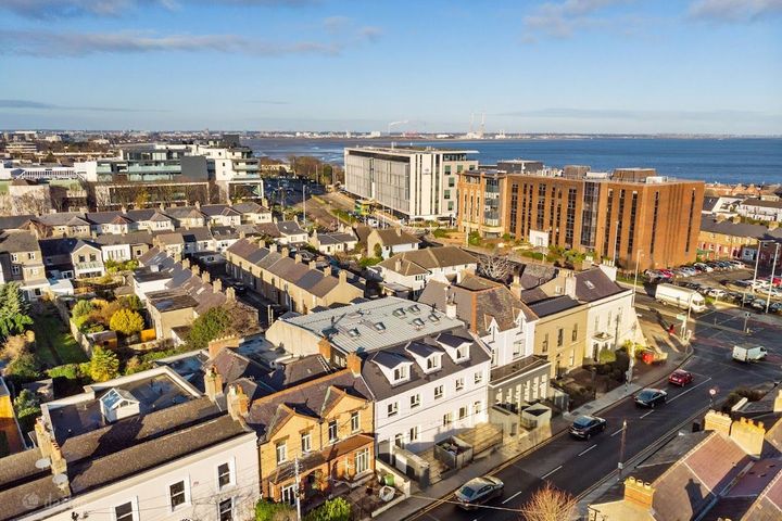 apartment 2 carysfort avenue, Blackrock, Co. Dublin