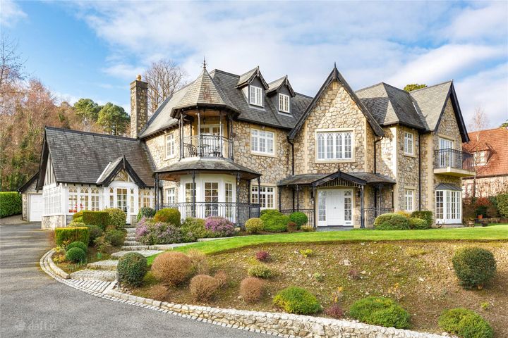 Dunsallagh House, Kilgarron Hill, Enniskerry, Wicklow