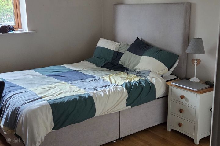 Apartment 6, The Oaks, Elmfield, Ballyogan Road, Leopardstown, Dublin 18