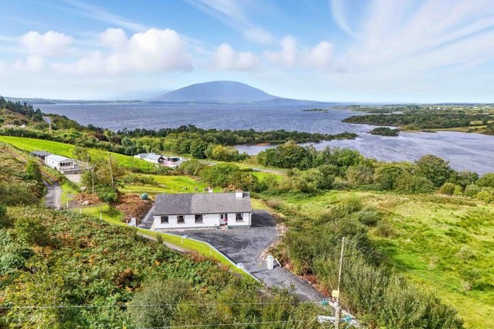 Lake House Tavanaghmore, Foxford, Knockmore, Co. Mayo, F26YN67