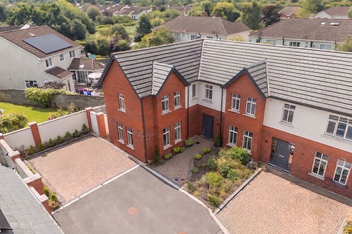 32 The Mews, Baker Hall, Navan, Co. Meath, C15YW8Y