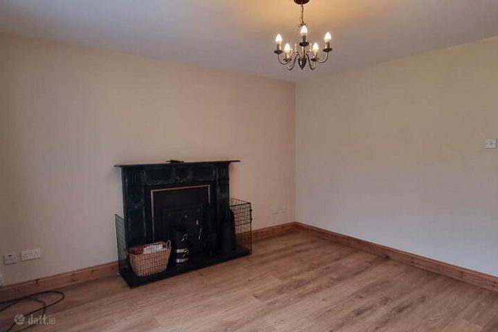 20 Hillview Grove, Letterkenny, Co. Donegal, F92D8C3