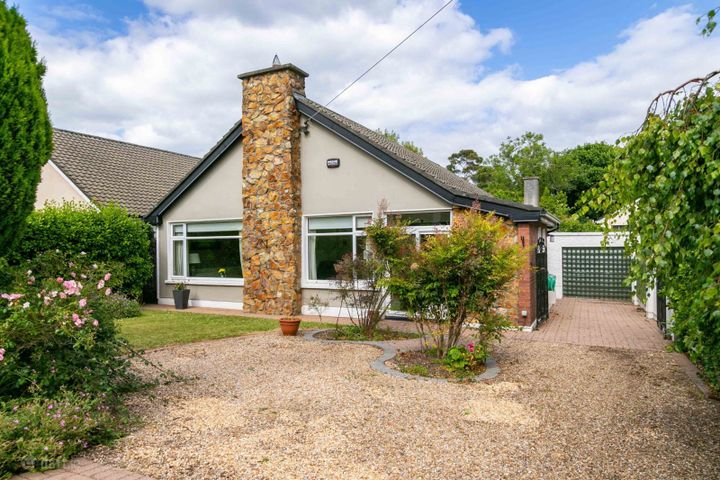 13 Seaview Park, Shankill, Dublin 18, D18HD42