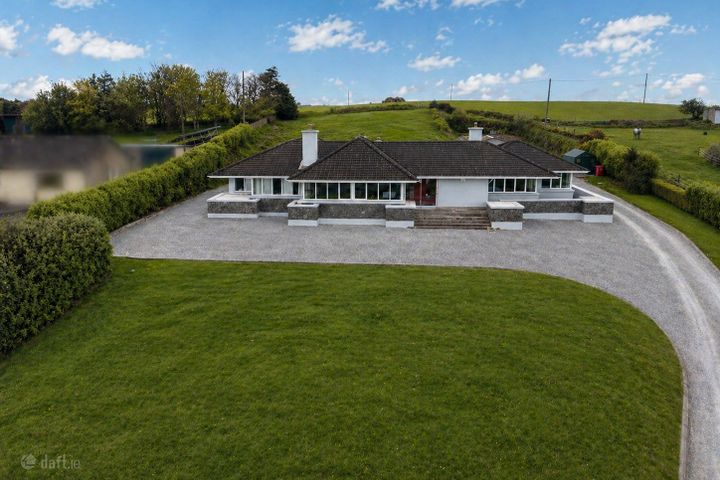 Valley View House, Farran, Co. Cork, P12CX59
