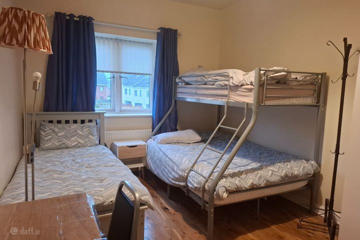 Bridge Street, Clongriffin, Dublin 13