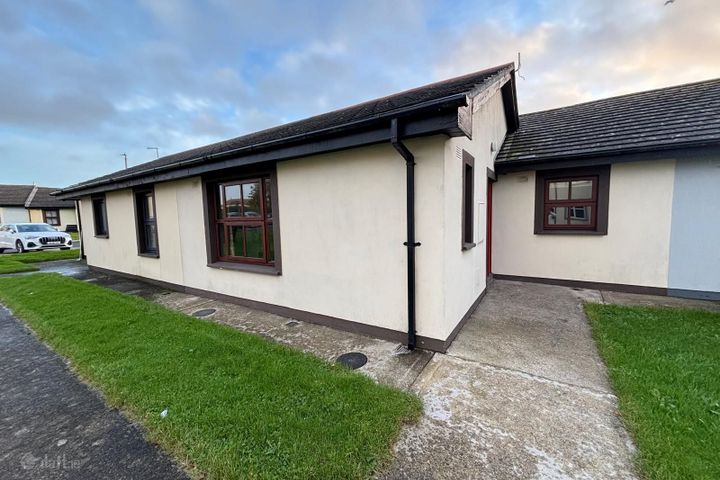 11 Pebble Drive, Pebble Beach, Tramore, Co. Waterford