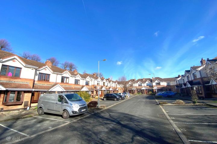 Pinegrove, Templeogue, Dublin 16