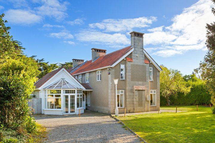 The Dell, Gordon Ave, Foxrock Dublin 18, Dublin 18, Dublin