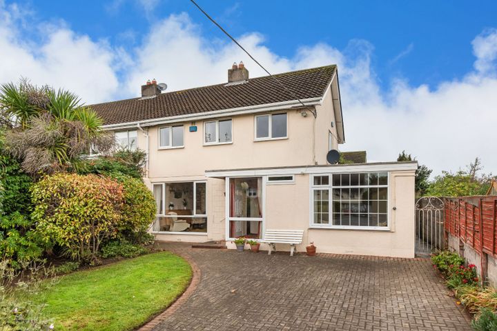 31 South Park, Foxrock, Dublin 18, D18NX47
