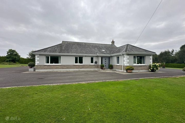 Kaikoura, Smithstown, Julianstown, Meath