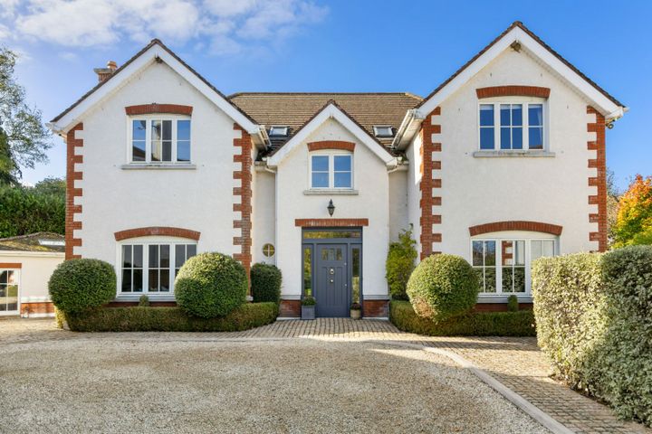 8 Cairnbrook, Dublin 18, Carrickmines, Dublin 18, D18KF88