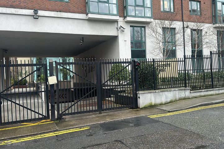Apartment 12, Adelaide Square, Whitefriar Street, Dublin 2
