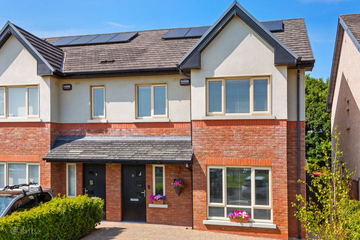 10 The Grove, Newtown Hall, Maynooth, Kildare