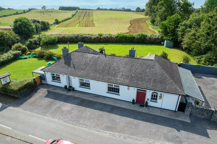 Carra Lodge, Carrownacon, Co. Mayo, F12RK58