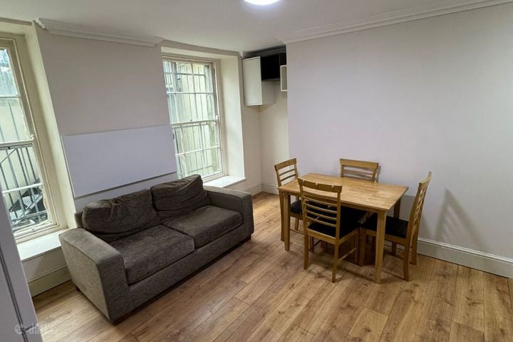 Mountjoy Square West, Dublin 1