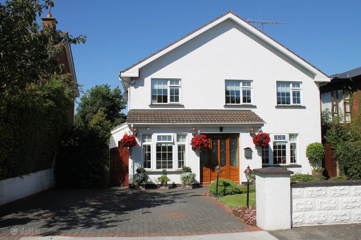 8 Grove Lawn, Malahide, Dublin