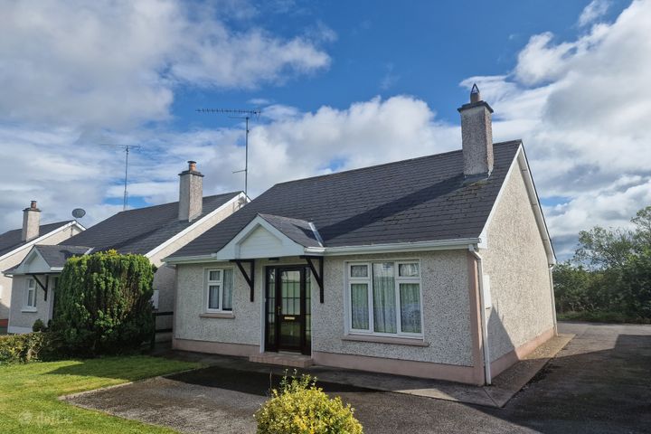 16 French Court, Strokestown, Roscommon, Roscommon
